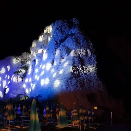 Hotel Labotte *